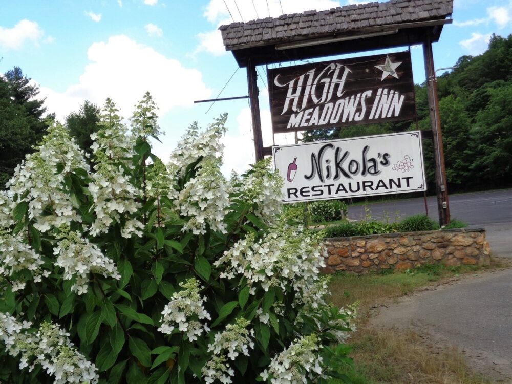 High Meadows Inn & Nikola’s Restaurant Blue Ridge Parkway