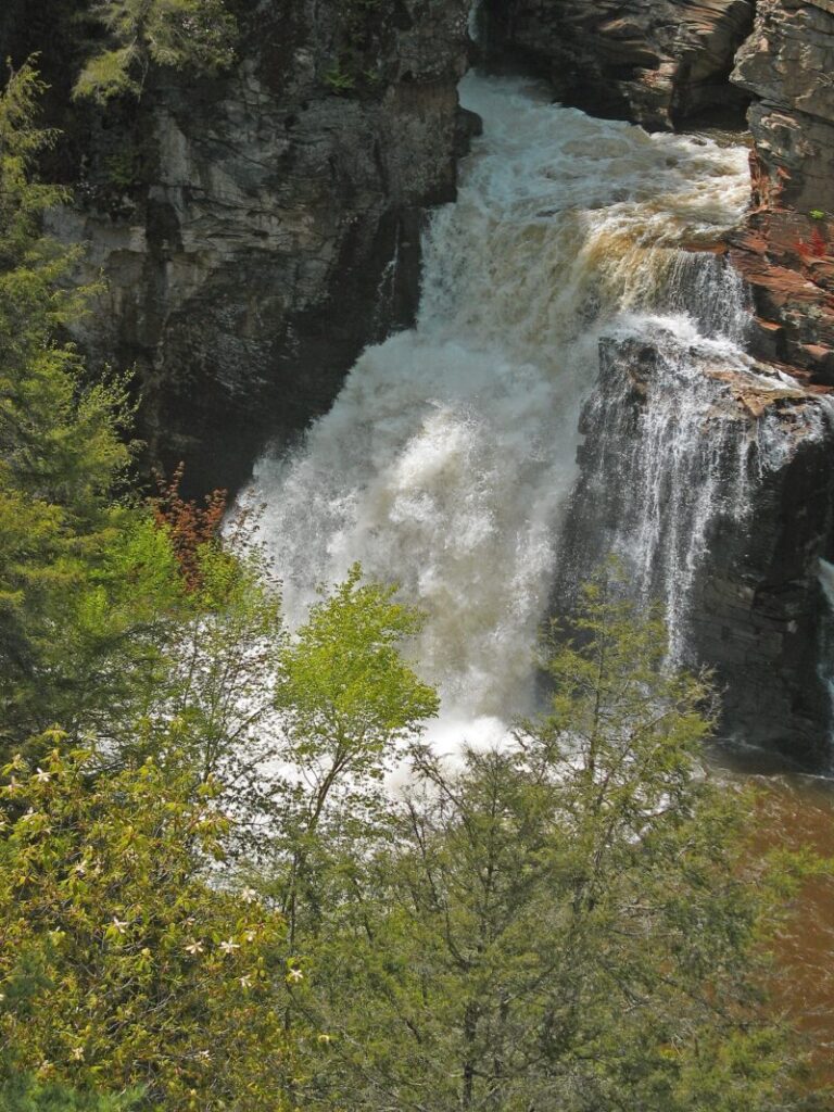 Blue Ridge Parkway Waterfalls: Linville Falls