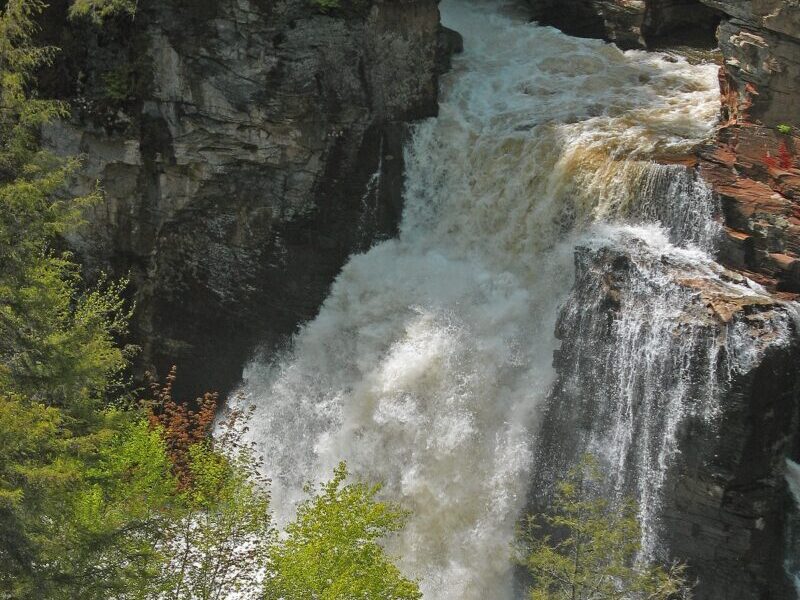 Blue Ridge Parkway Waterfalls: Linville Falls