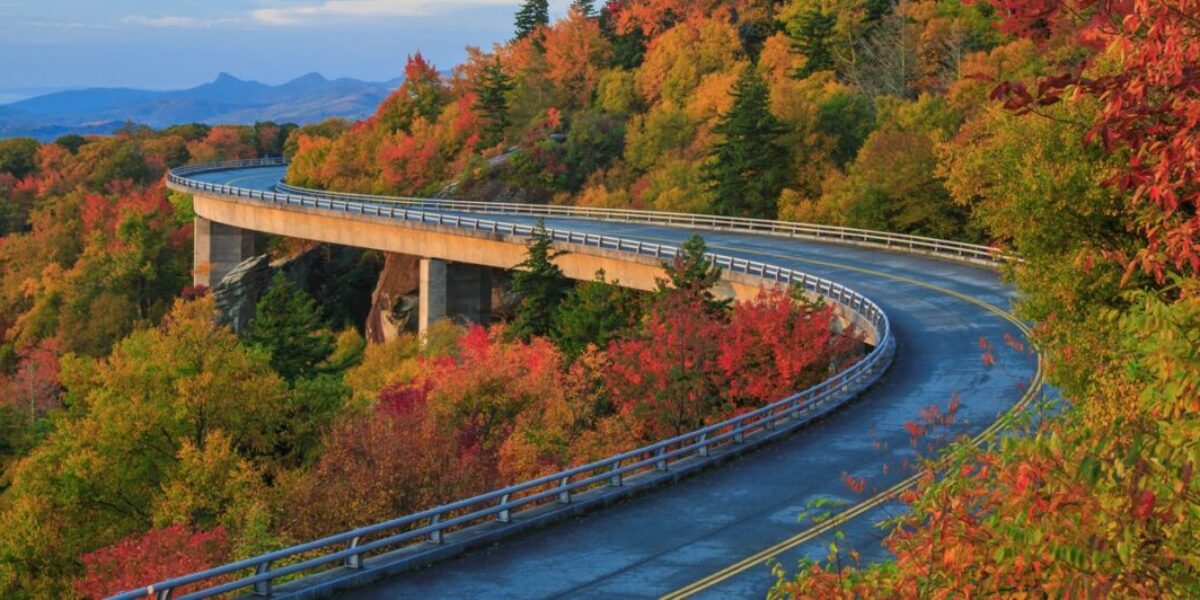 Blue Ridge Parkway - Linn Cove Viaduct
