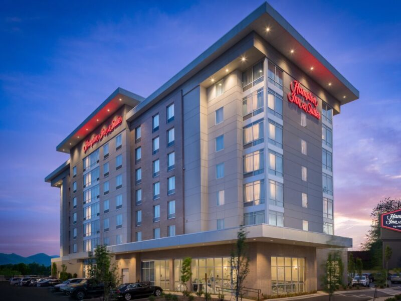 Hampton Inn And Suites Biltmore Area Exterior