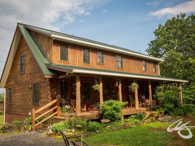 Cedar Post Inn Bed And Breakfast