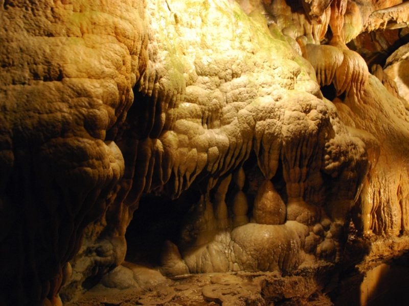 Linville Caverns