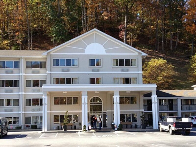 Cherokee Grand Hotel Blue Ridge Parkway
